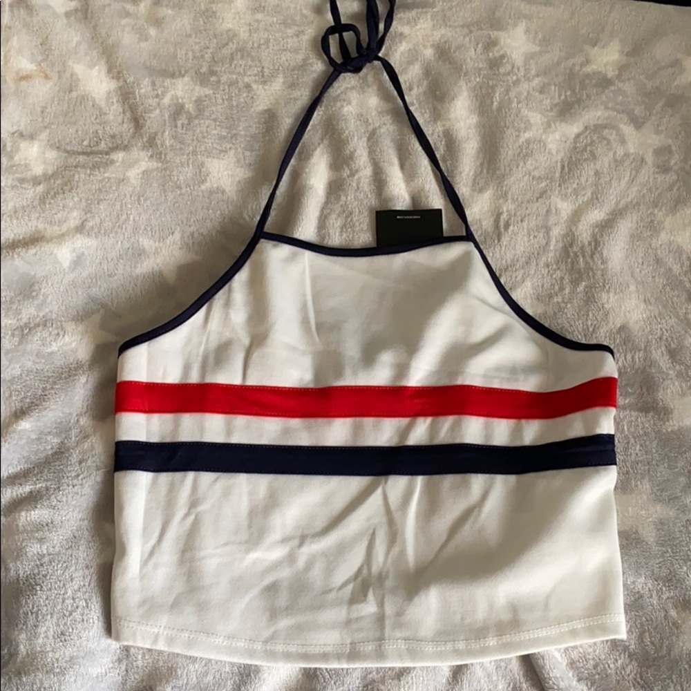 Crop top - Picture 2 of 4